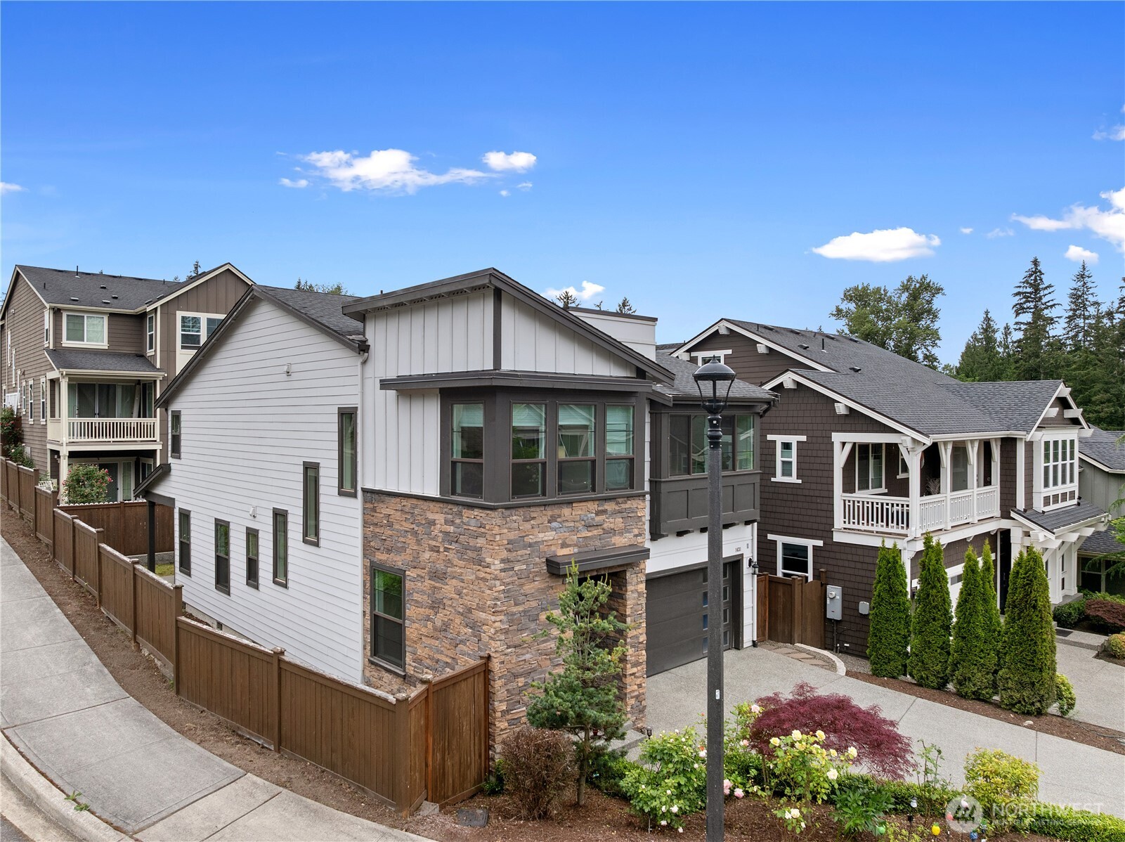 1431 243rd Place NE Sammamish WA 98074