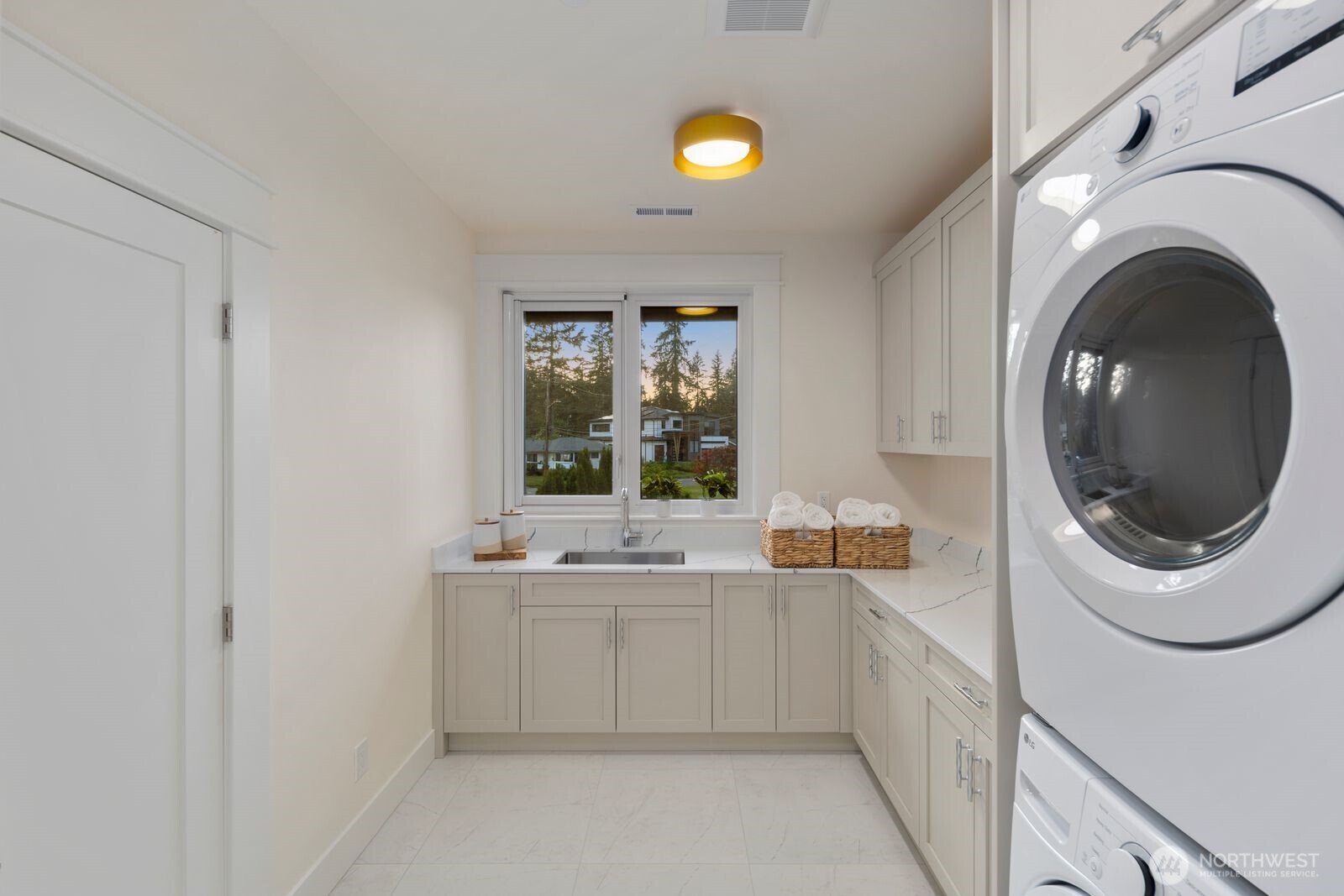 1322 165th Avenue NE Bellevue WA 98008