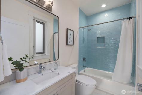 1322 165th Avenue NE Bellevue WA 98008