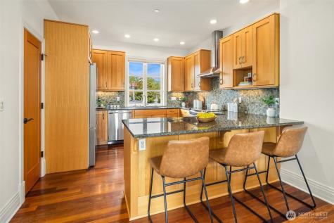 3215 W Lynn Street Seattle WA 98199
