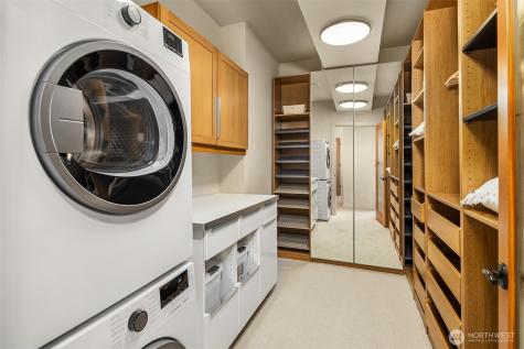 3215 W Lynn Street Seattle WA 98199