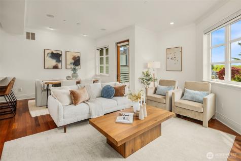 3215 W Lynn Street Seattle WA 98199