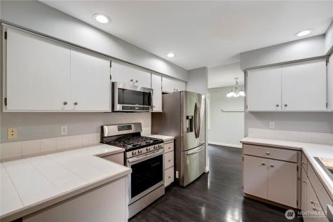 15606 Cascadian Way Bothell WA 98012