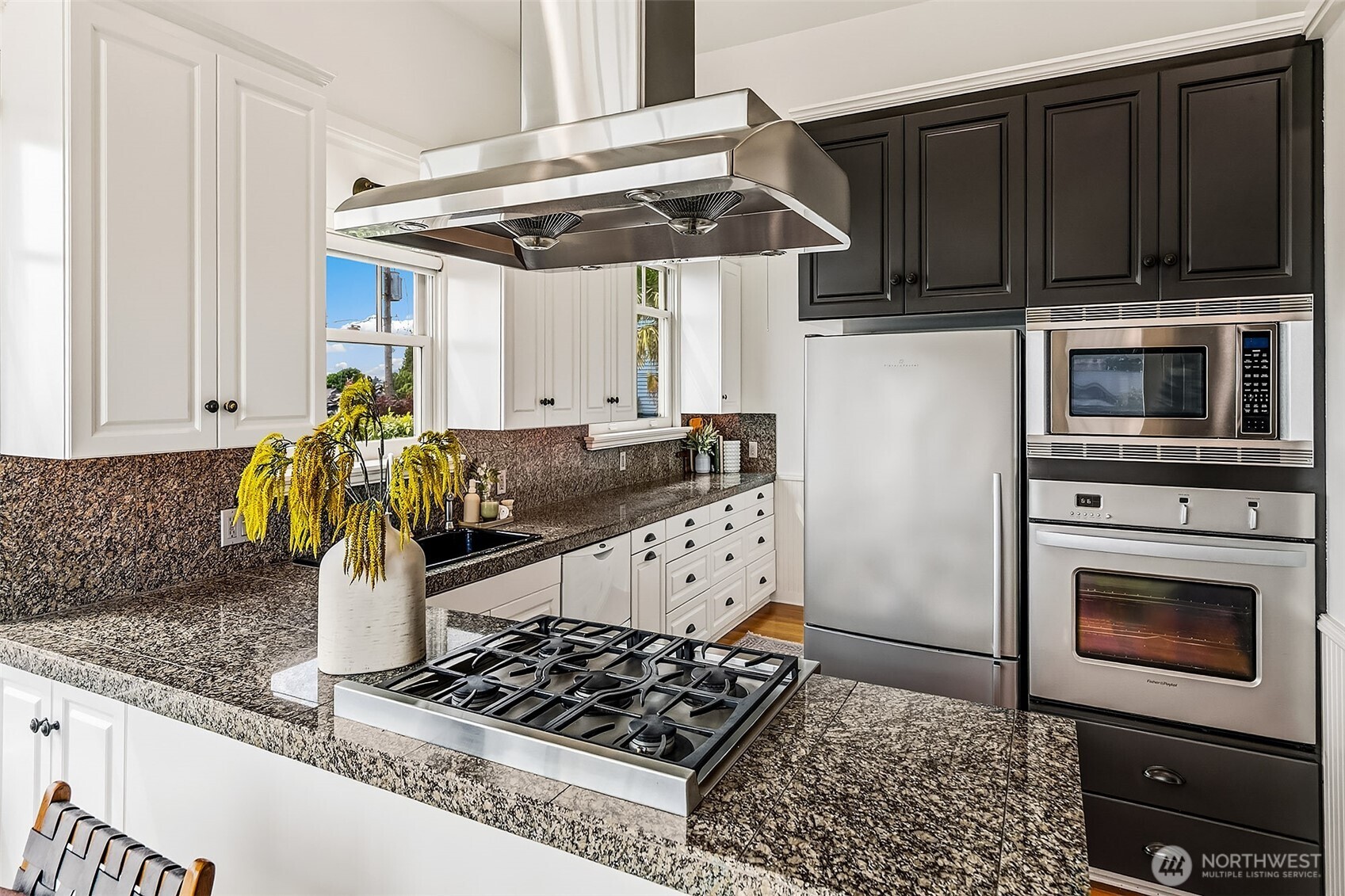 1225 9th Avenue W Seattle WA 98119