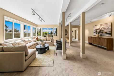 1225 9th Avenue W Seattle WA 98119