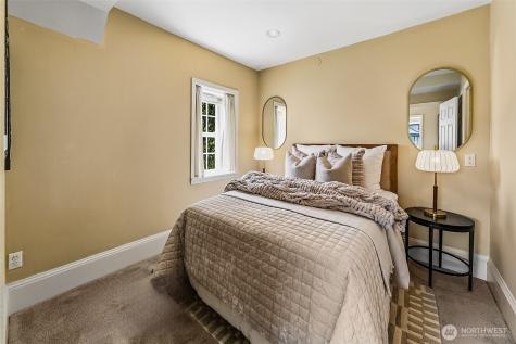 1225 9th Avenue W Seattle WA 98119