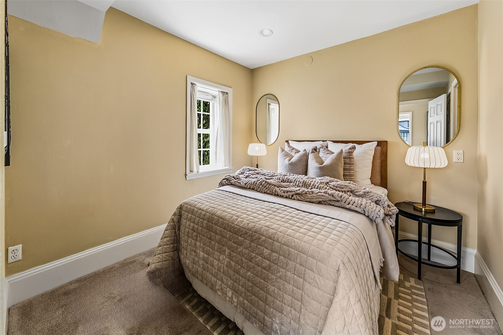 1225 9th Avenue W Seattle WA 98119