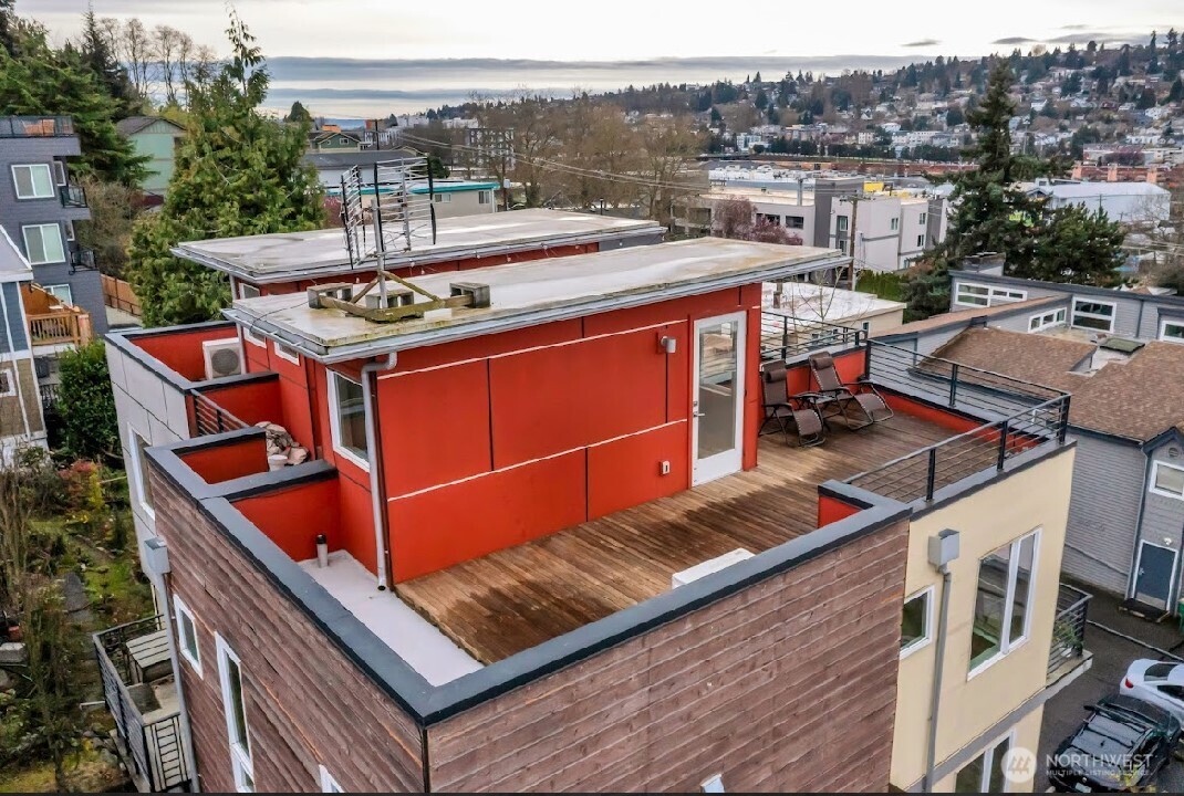 3639 13th Avenue W Seattle WA 98119