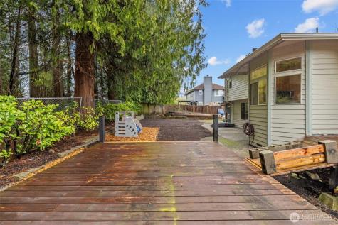 3615 170th Street SW Lynnwood WA 98037