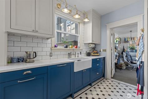 1609 N 50th Street Seattle WA 98103