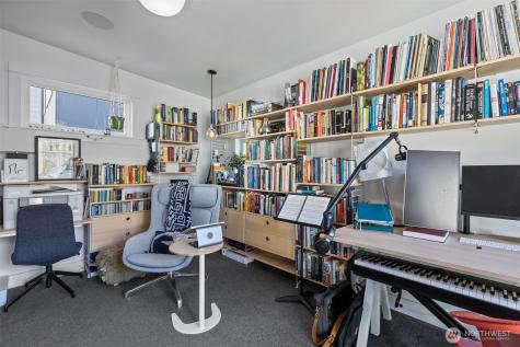 1609 N 50th Street Seattle WA 98103
