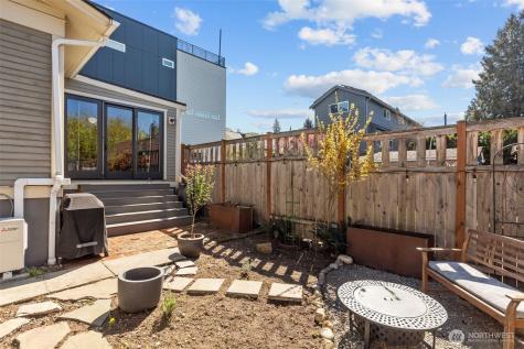 1609 N 50th Street Seattle WA 98103