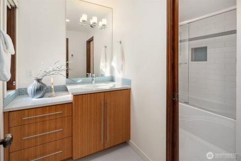 2234 108th Avenue SE Bellevue WA 98004