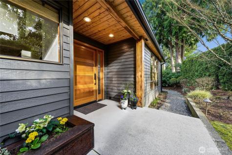 2234 108th Avenue SE Bellevue WA 98004