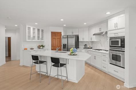 10618 176th Court NE Redmond WA 98052