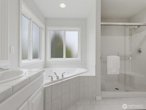 3501 166 Street SW Lynnwood WA 98037
