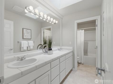 3501 166 Street SW Lynnwood WA 98037