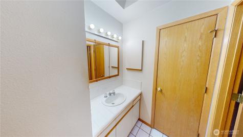 17290 Soundview Road Mount Vernon WA 98274