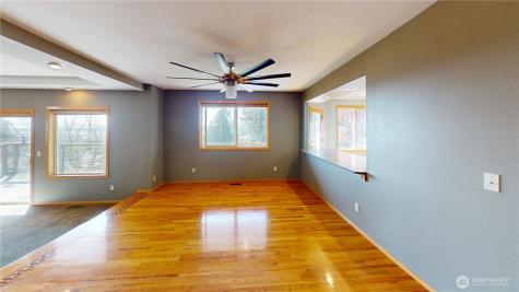 17290 Soundview Road Mount Vernon WA 98274