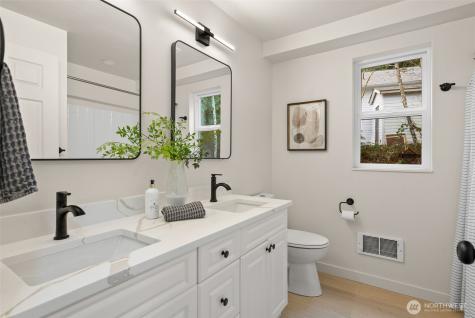 7605 NE Hidden Cove Road Bainbridge Island WA 98110