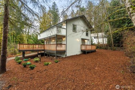 7605 NE Hidden Cove Road Bainbridge Island WA 98110