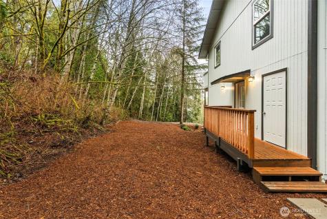 7605 NE Hidden Cove Road Bainbridge Island WA 98110