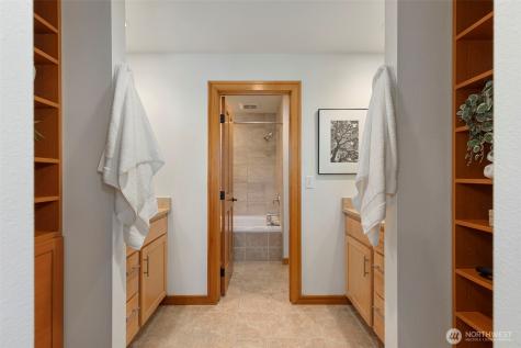 124 Jacolet Lane NW Bainbridge Island WA 98110