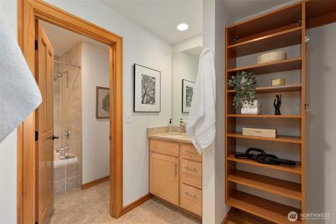 124 Jacolet Lane NW Bainbridge Island WA 98110
