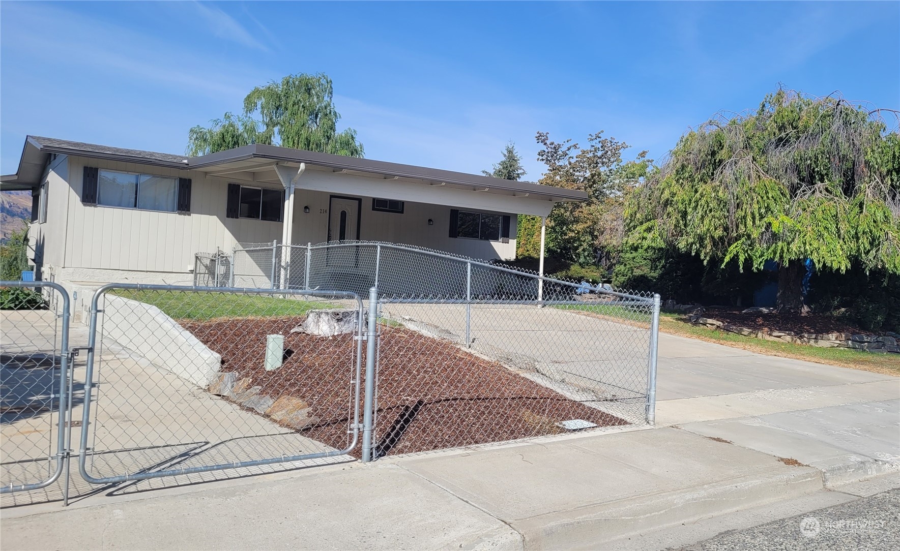 214 Ridgemont Drive East Wenatchee WA 98802