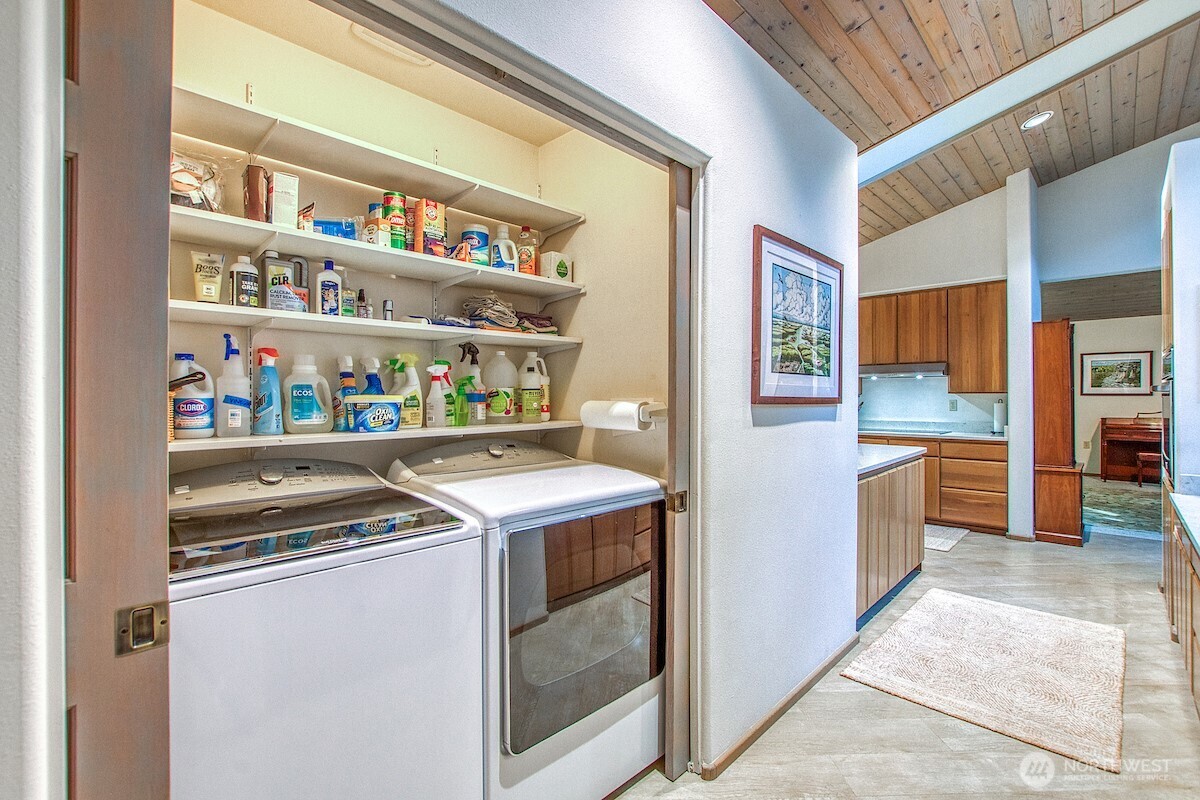 569 Island Drive Friday Harbor WA 98250