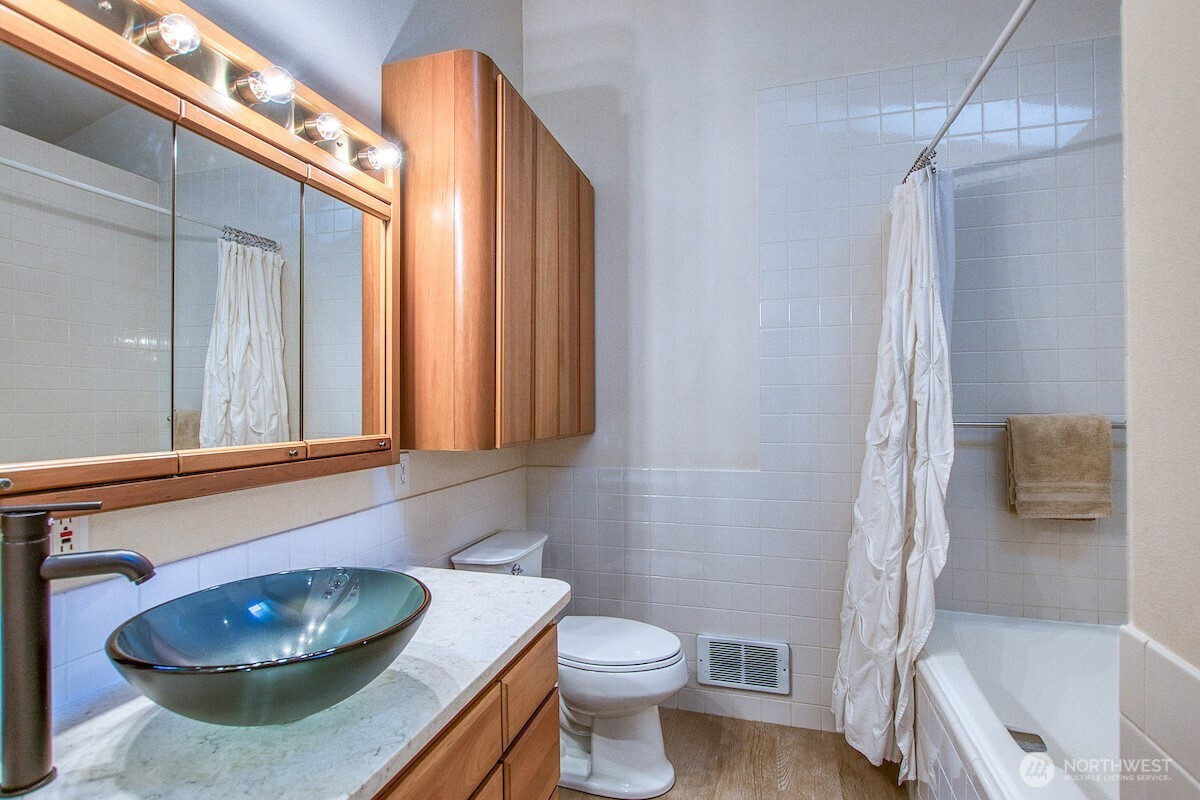 569 Island Drive Friday Harbor WA 98250