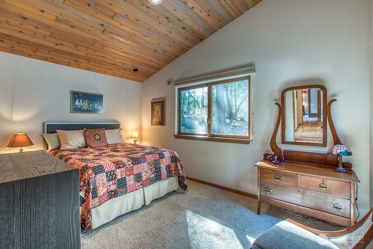 569 Island Drive Friday Harbor WA 98250