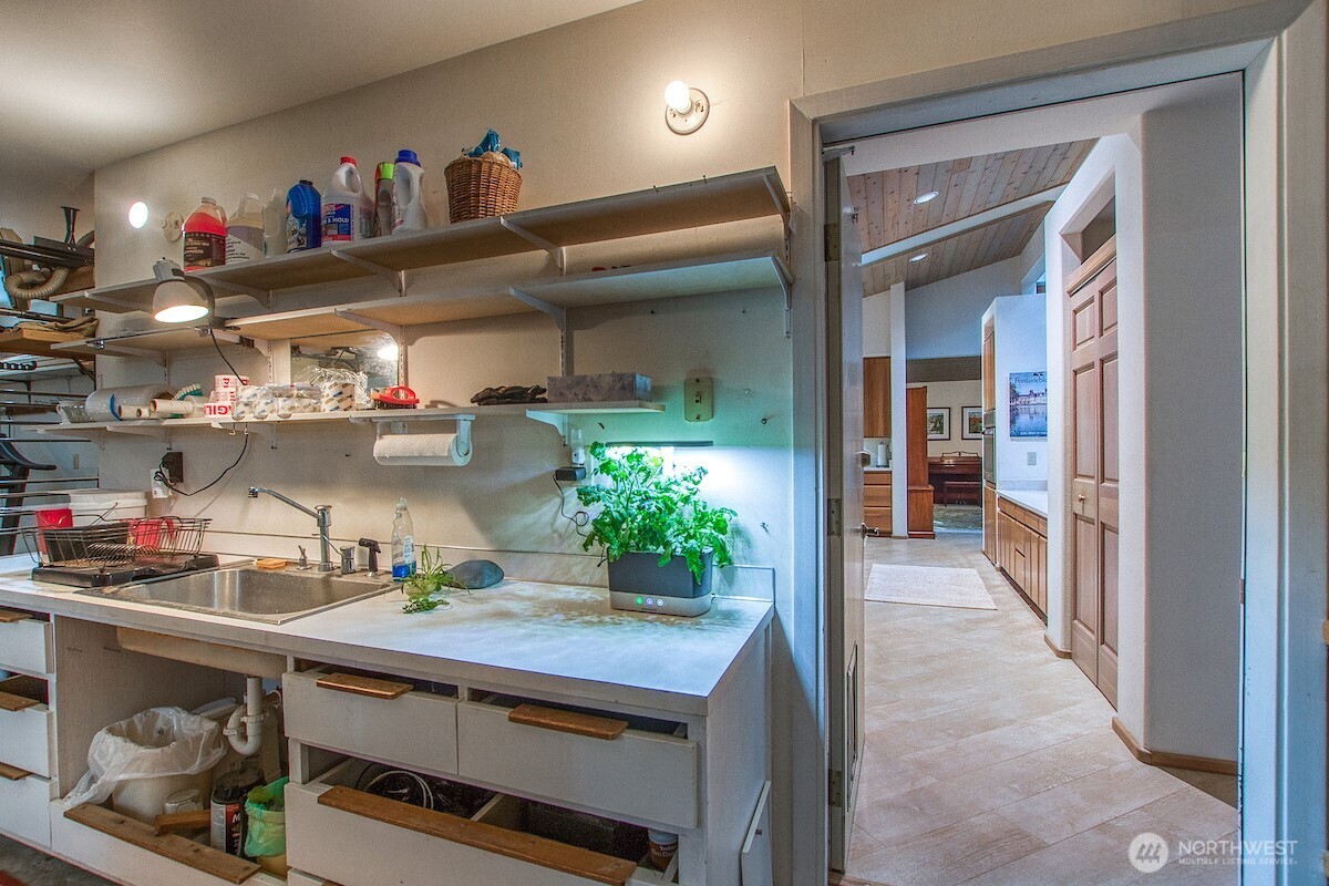 569 Island Drive Friday Harbor WA 98250
