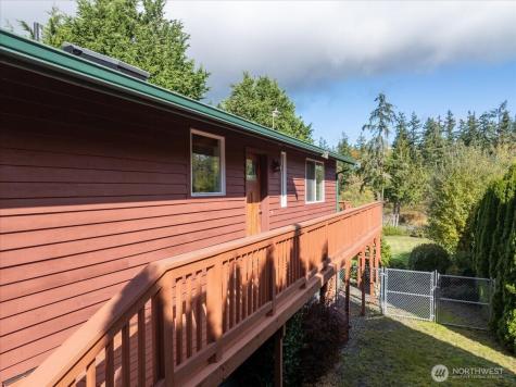 1577 Silver Fir Drive Camano Island WA 98282