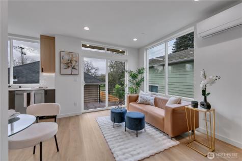 4404 S Othello Street Seattle WA 98118