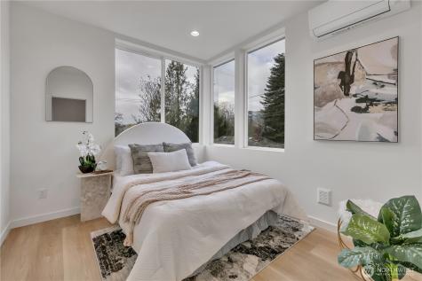 4404 S Othello Street Seattle WA 98118