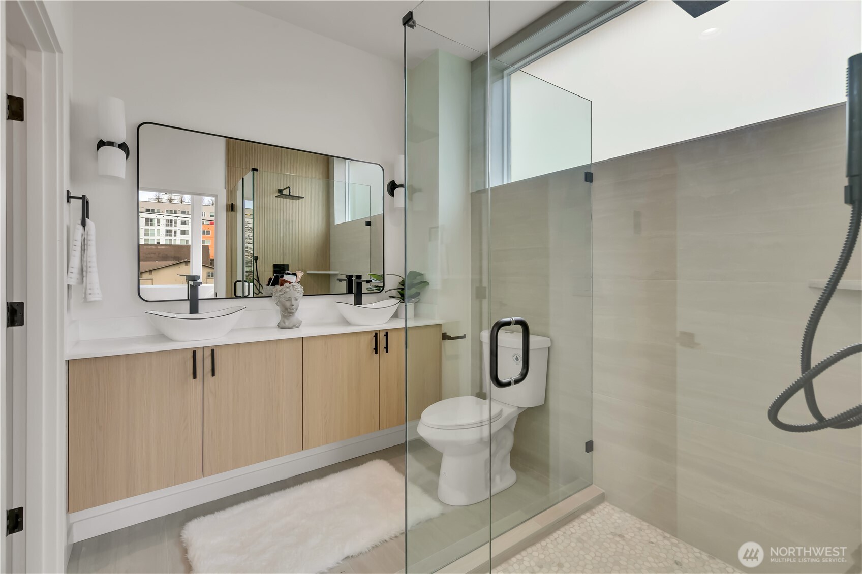 4404 S Othello Street Seattle WA 98118