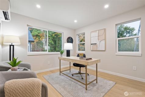 12426 NE 90th Street Kirkland WA 98033
