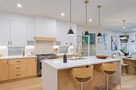 12426 NE 90th Street Kirkland WA 98033