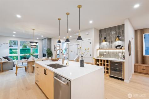 12426 NE 90th Street Kirkland WA 98033