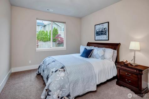 5231 NE 6th Street Renton WA 98059