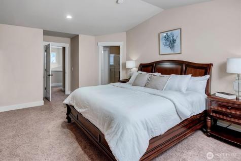 5231 NE 6th Street Renton WA 98059