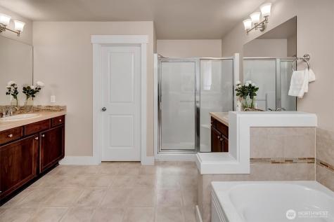 5231 NE 6th Street Renton WA 98059