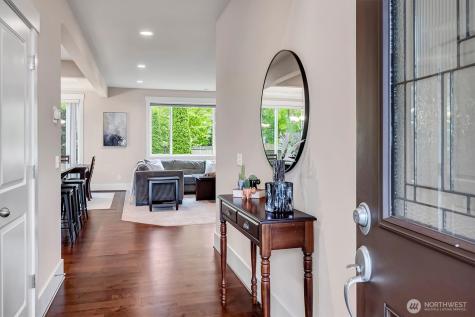 5231 NE 6th Street Renton WA 98059
