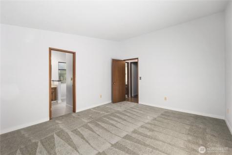 19306 SE 277th Street Kent WA 98042