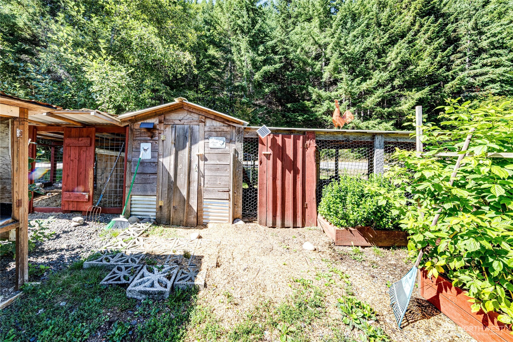 51 Sunflower Road Beaver WA 98305