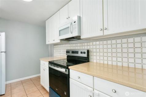 31327 12th Place S Federal Way WA 98003