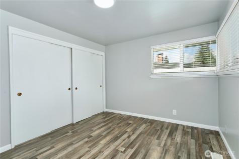 31327 12th Place S Federal Way WA 98003