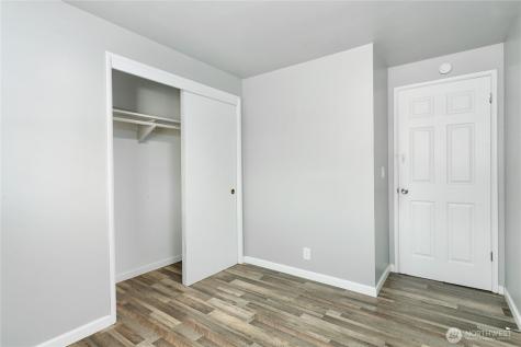 31327 12th Place S Federal Way WA 98003