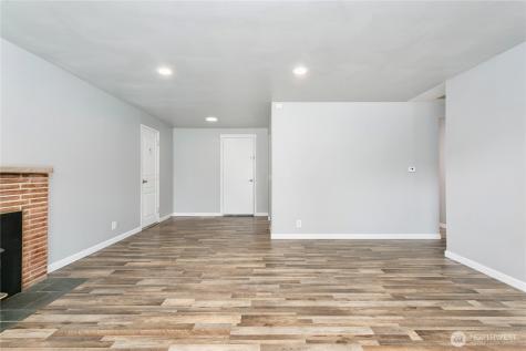 31327 12th Place S Federal Way WA 98003